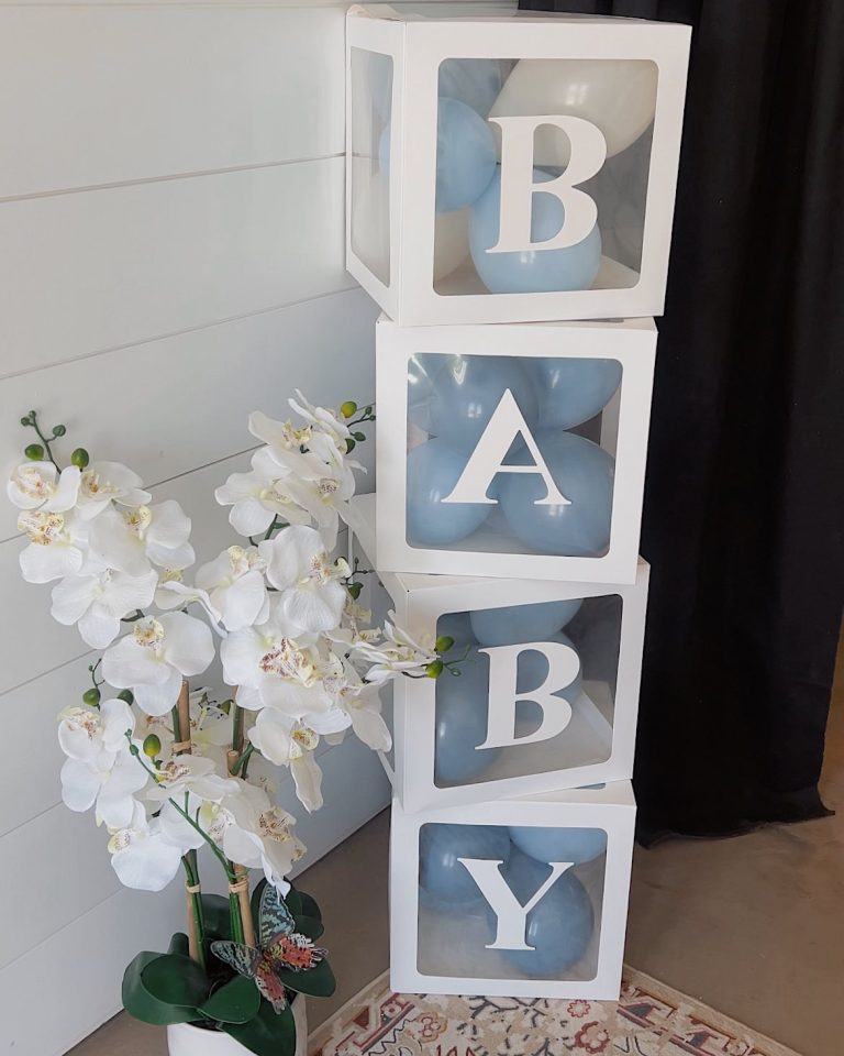 Edited in Tezza with: Lush, Exposure, Contrast, Shadows, Highlights, Brightness, Focus, Temperature, Sharpen, HSL, Saturation, & Crop